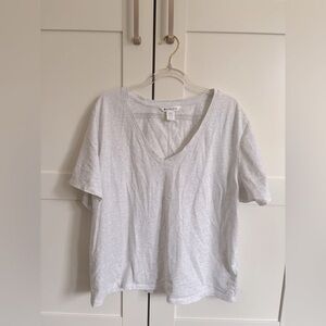 Athleta Light Gray Shirt V Neck Super Soft Women’s Size Large